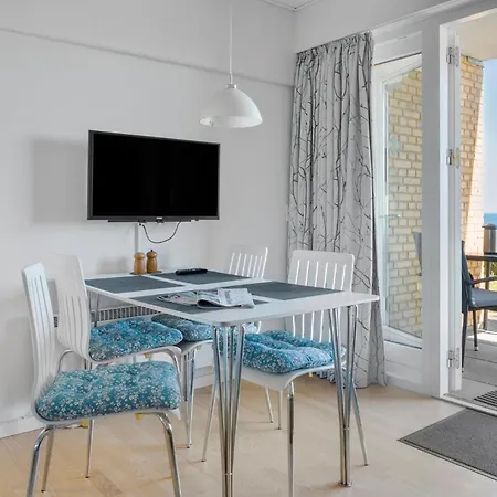 Apartment Beautiful In With Kitchen Allinge-Sandvig